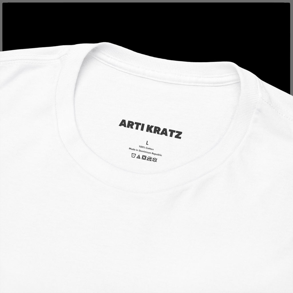 Cat Face Tee — Minimalist Retro Kitten Graphic T‑Shirt
